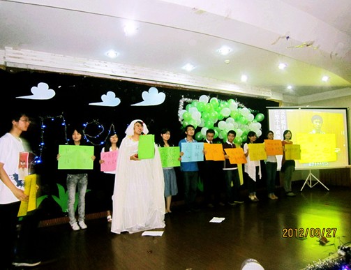 共青团重庆大学研究生委员会2012年迎新晚会成功举行