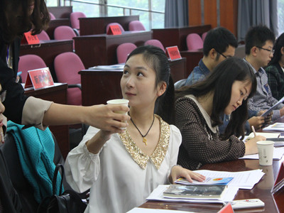 深入学习贯彻落实党的十八大精神,建立分团委与研团委活动共建机制——2012-2013学年共青团重庆大学研究生委员会第一次分团委书记联席会顺利召开