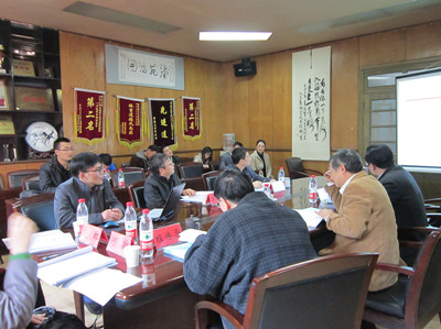 法学院博士后出站报告会顺利举行