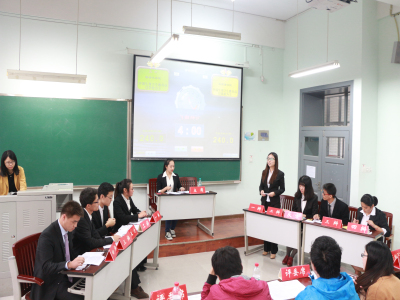 同台激扬文字，展现青春风采——重庆大学第五届研究生辩论赛初赛圆满落幕