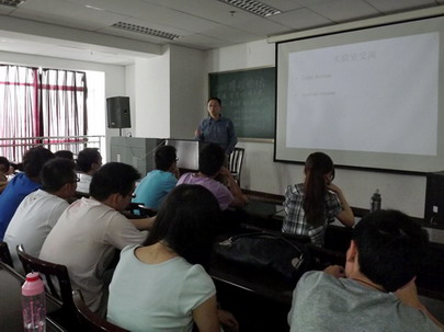 通信工程学院“访学哈佛大学”博硕论坛顺利举