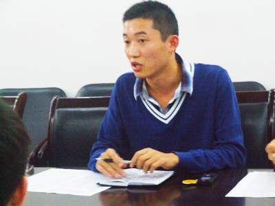 动力学院研究生团委学生会召开成员内部交流会