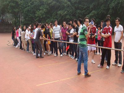 展团队风采，显个人魅力——记重庆大学法学院2011级研究生趣味运动会