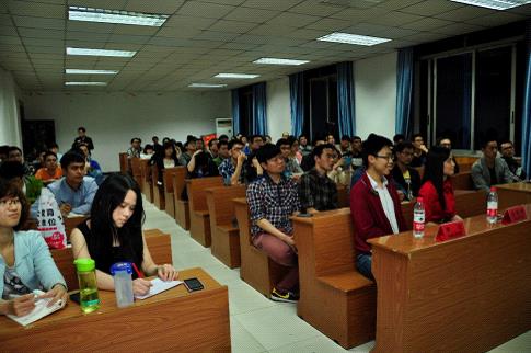 “师兄师姐去哪了”——重庆大学2014届优秀毕业研究生求职分享交流会第二场成功举行