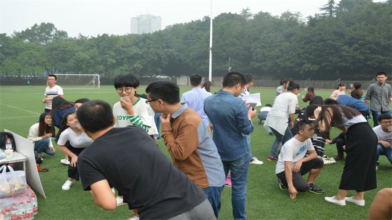 携手并肩 缘结共青——共青团重庆大学研究生委员会素质拓展活动