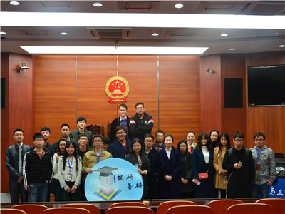 才略巧舌现锋芒,睿智雄辩展英姿——重庆大学第六届研究生辩论赛总决赛暨明星表演赛圆满落幕
